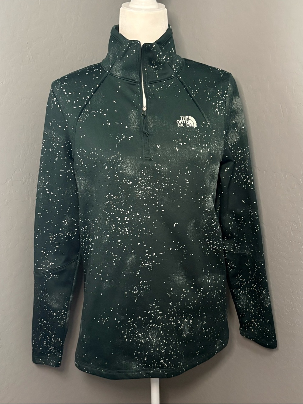 The North Face Women's Forest Green Speckled Galaxy Print Quarter-Zip Pullover
